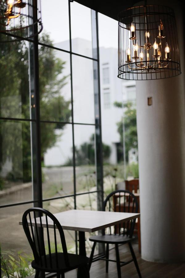 La Bella Boutique Hotel Tagaytay City Екстериор снимка