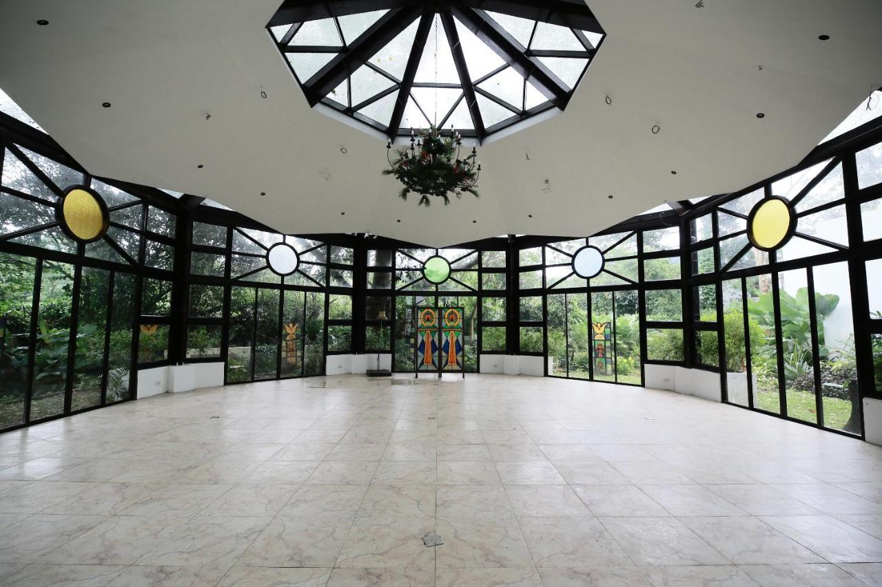 La Bella Boutique Hotel Tagaytay City Екстериор снимка