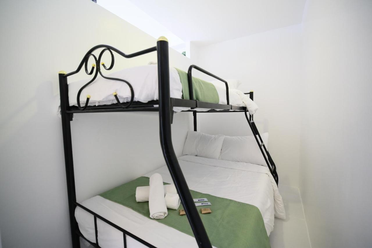 La Bella Boutique Hotel Tagaytay City Екстериор снимка
